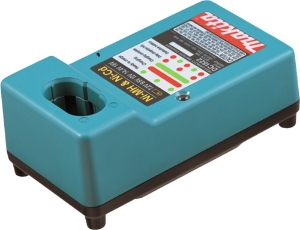 Afbeeldingen van Makita 193439-5 Auto oplader DC1822